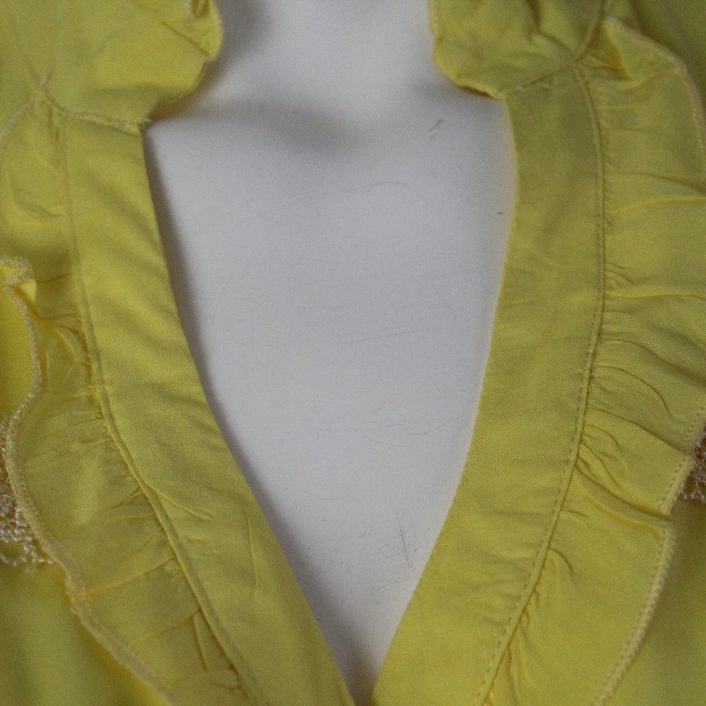 Springy Yellow Blouse - Picture 10 of 10